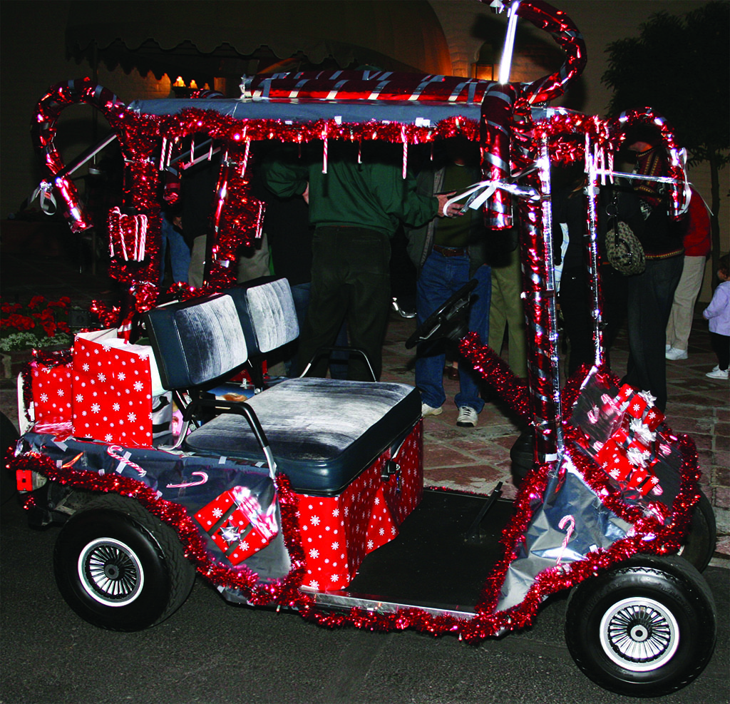 Don’t Miss The Annual Christmas Golf Cart Parade and Show – Sun Lakes Splash