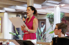 Cantor Ronda Polesky at Passover