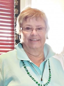 Oakwood Lady Niners President Julie Schneider welcomes all members.