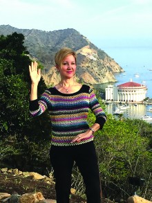 Join Kim Kubsch in an easy and gentle Tai Chi class!