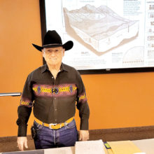 Past President of New Adventures in Learning and longtime presenter, Bill Christian, teaching a class on the history of Arizona.