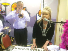 Cheryl Thurston and Gary Church play at Palo Verde.